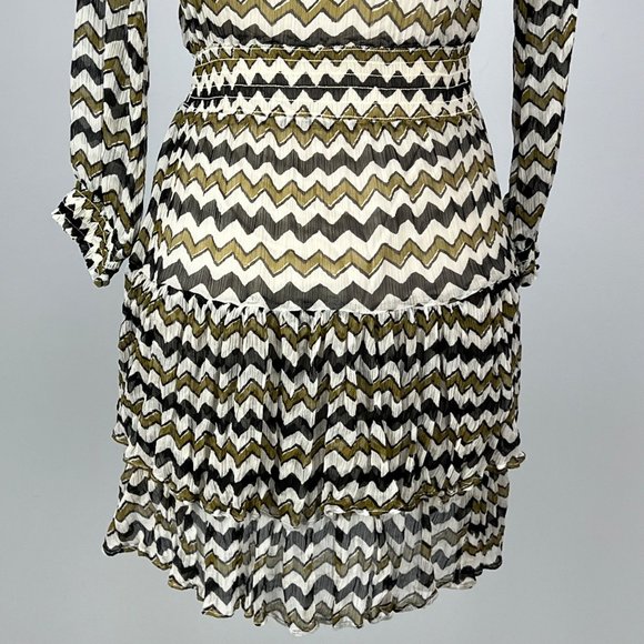 HD In Paris Anthropologie Sierade Zigzag Mini Dress Ruffle Smocked size 0 - Picture 11 of 16
